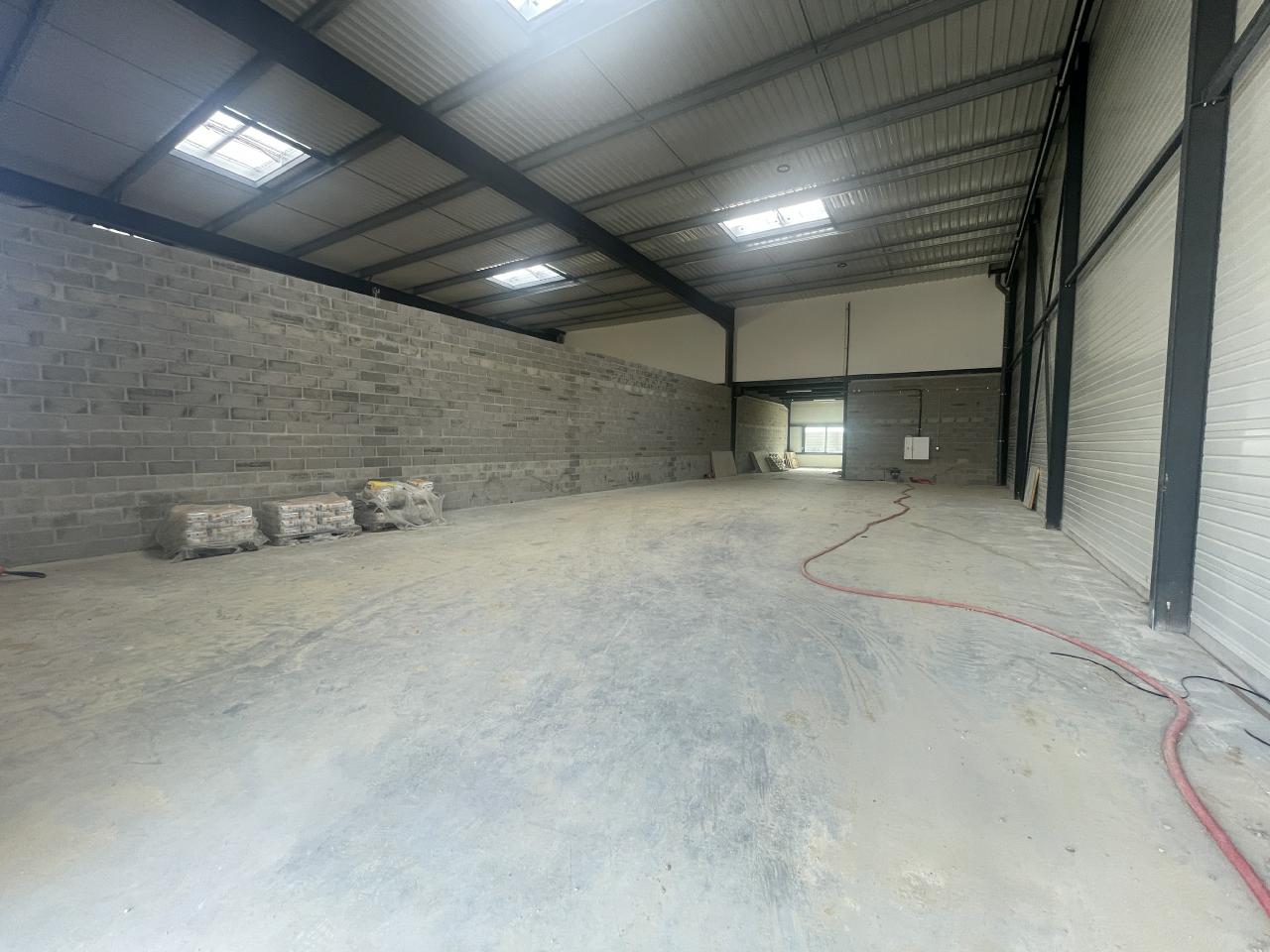 Local d'activité Villebon-sur-Yvette 2465m² Location local d'activité Villebon-sur-Yvette Essonne OLACT2311164 0